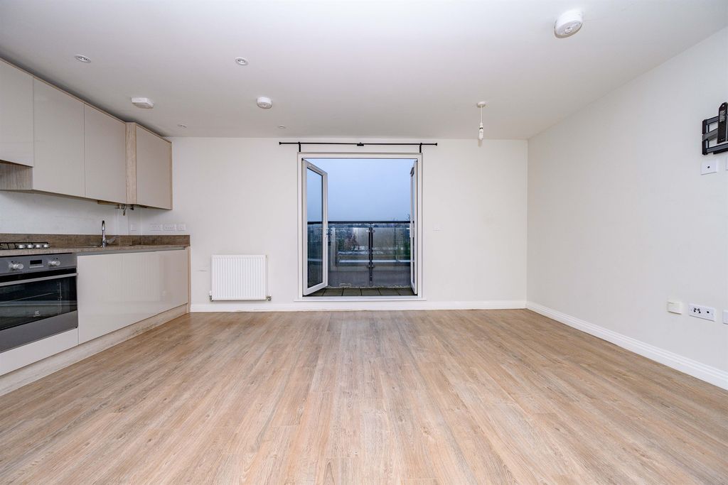 Additional image 4 of 2 bed penthouse for saleEbberns Road, Hemel Hempstead HP3