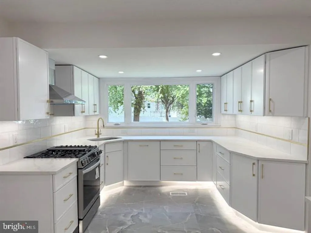 Additional image 2 of 355 Cherry Hill Boulevard, Cherry Hill, NJ 08002