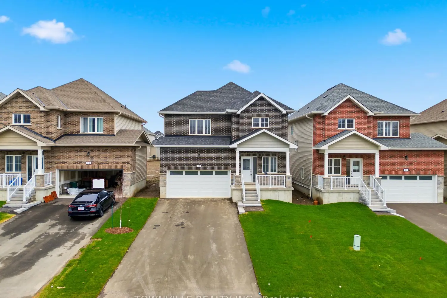 12 Bradden Crescent photo 5