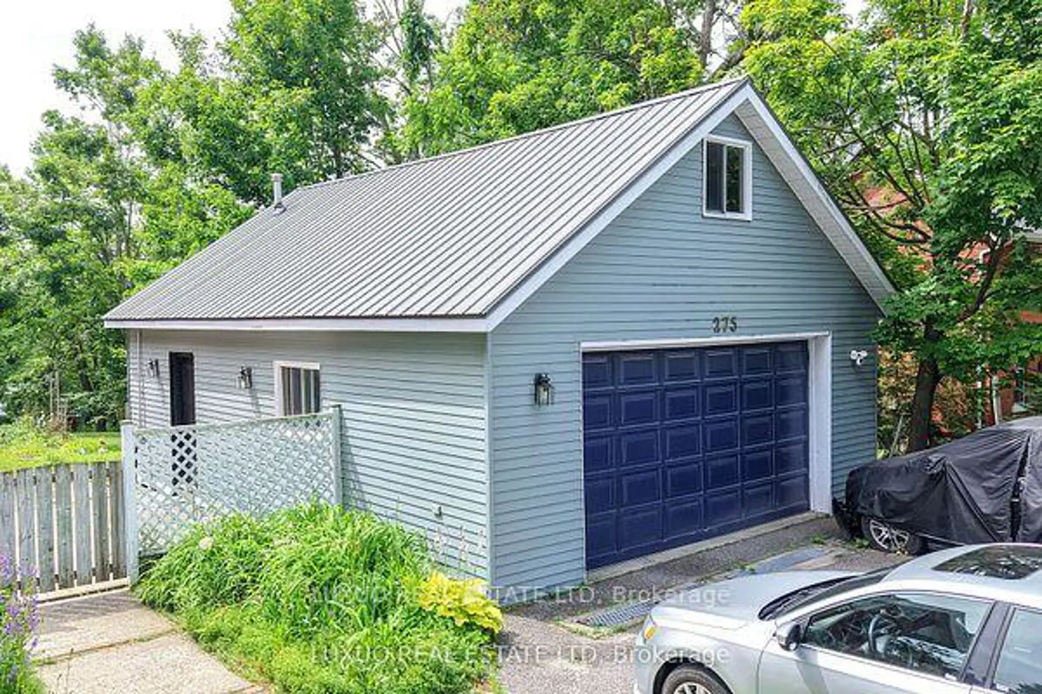 275 Barrie Road photo 3