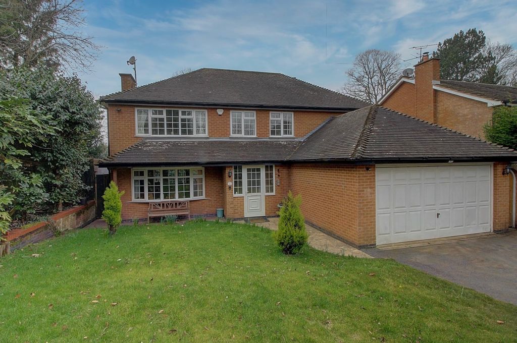 4 bed detached house for saleThe Rills, Hinckley LE10