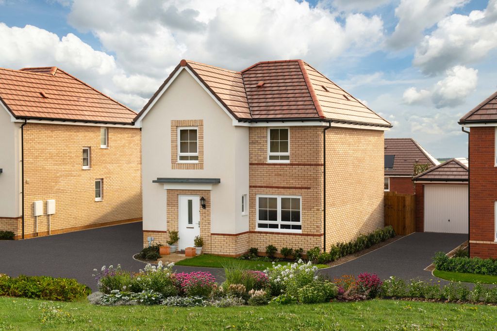 4 bed detached house for sale"Kingsley" at Low Road, Dovercourt CO12
