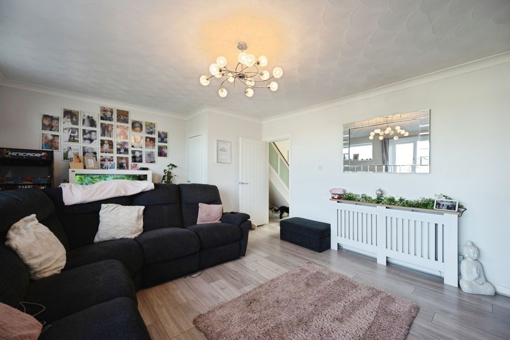 Additional image 11 of 3 bed maisonette for saleRails Lane, Hayling Island, Hampshire PO11