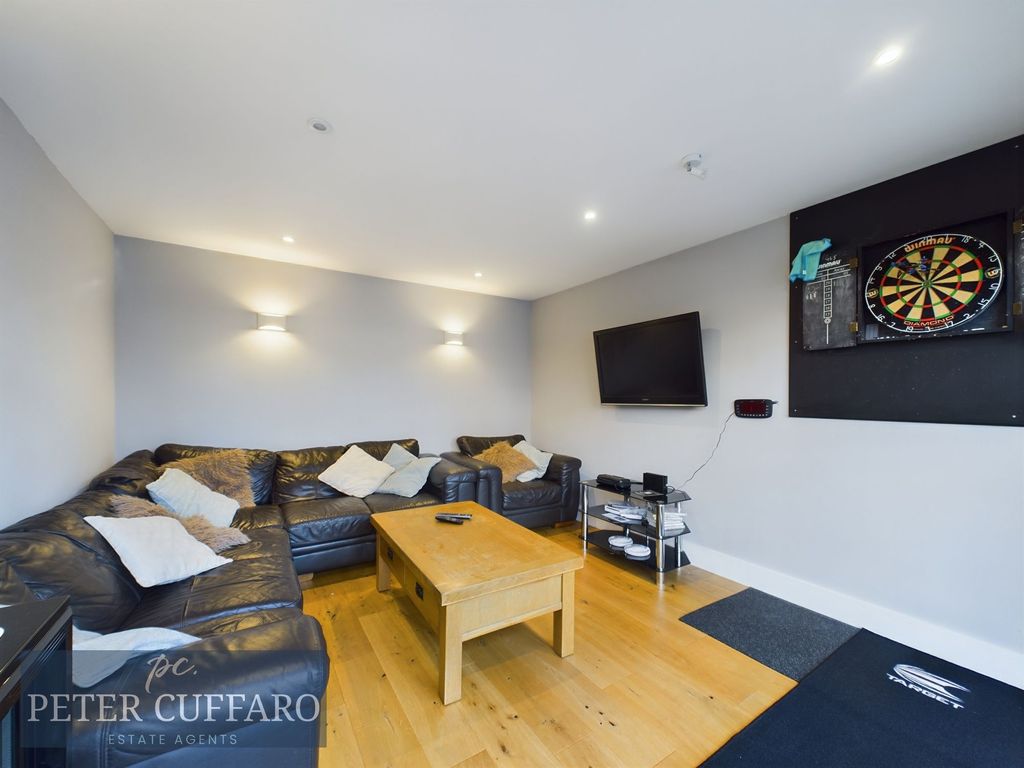 Additional image 22 of 5 bed semi-detached house for saleDanemead, Hoddesdon EN11