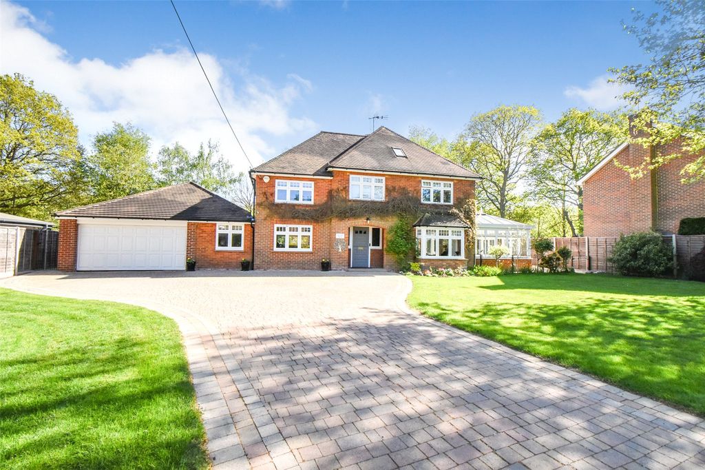 Additional image 14 of 5 bed detached house for saleNewnham Road, Hook, Hampshire RG27