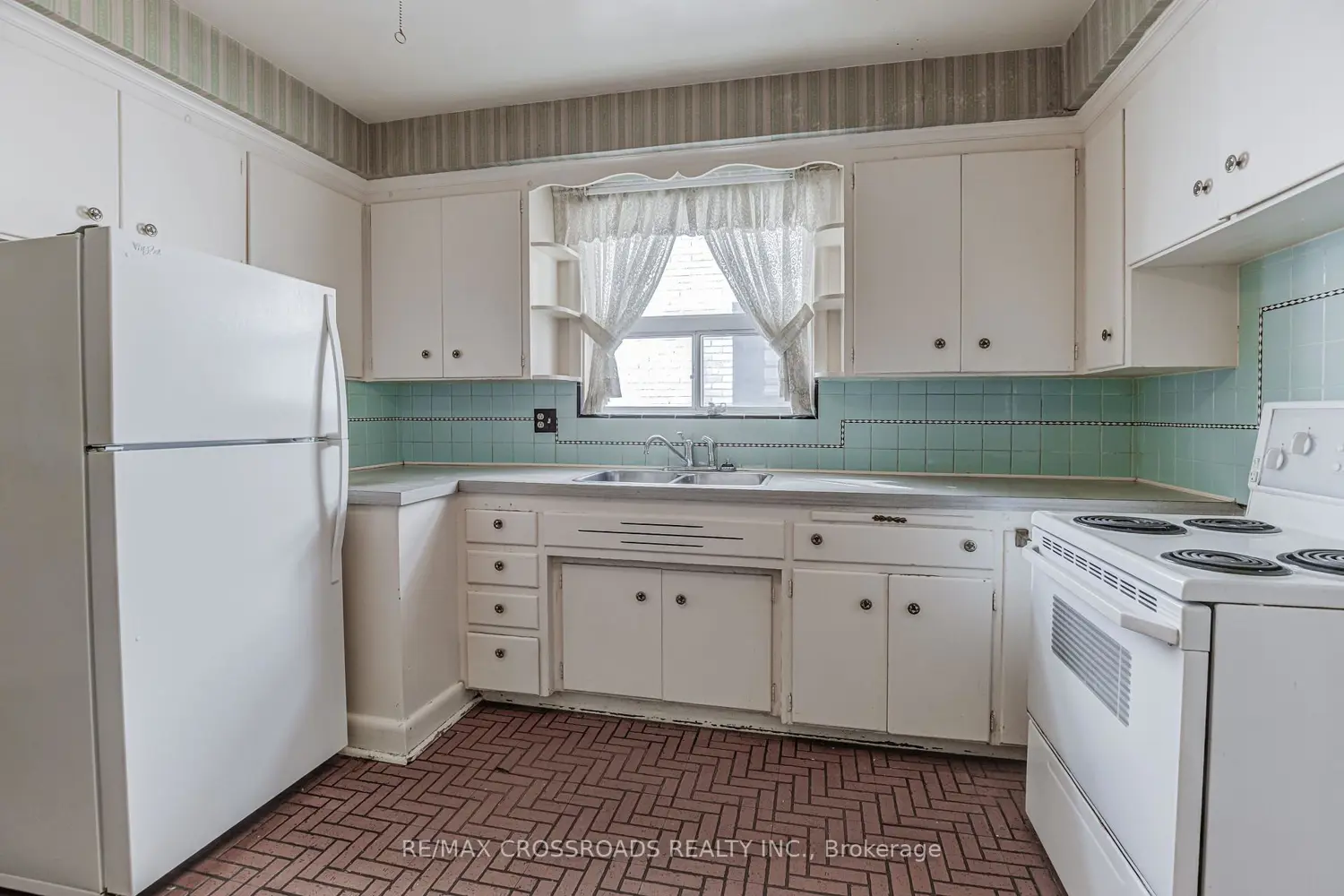 Additional image 7 of 156 Florence Avenue
