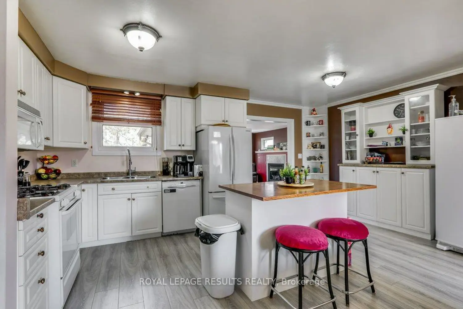 2 Northwood Place photo 3