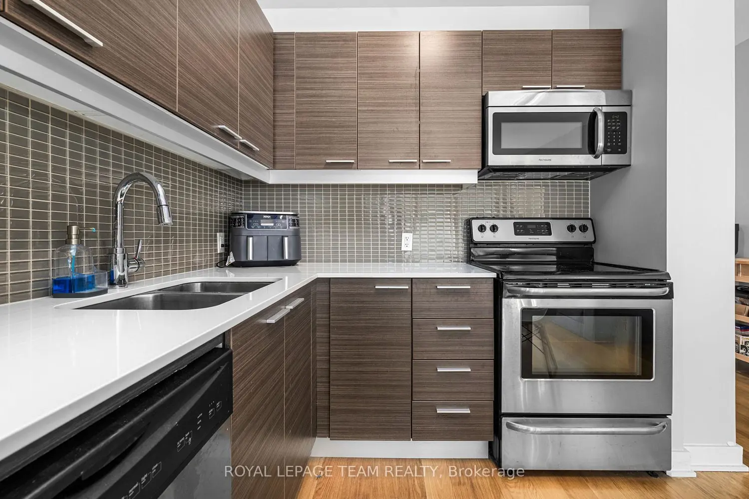 Additional image 8 of 354 Gladstone Avenue 318