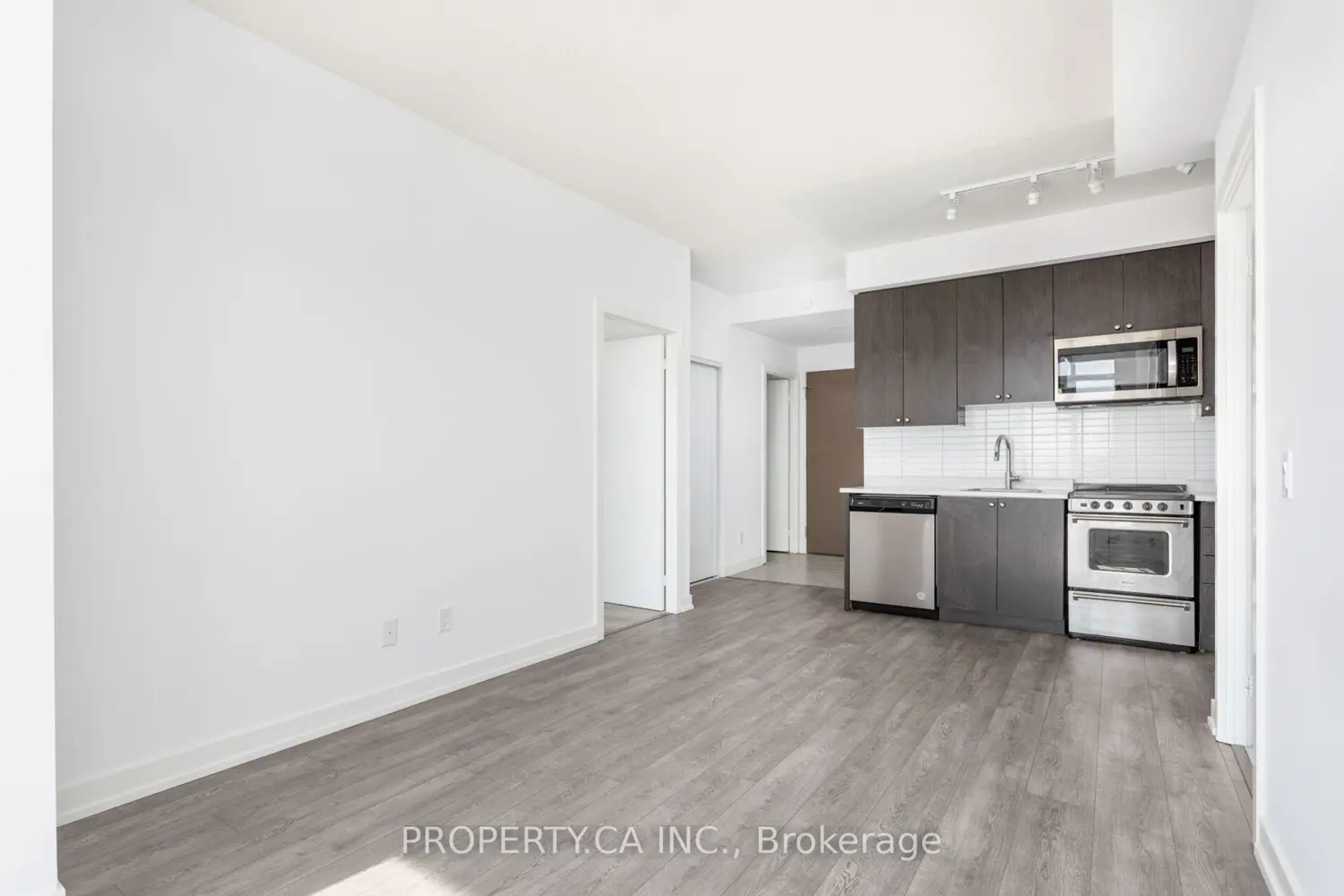 Additional image 11 of 10 Wilby Crescent 1102