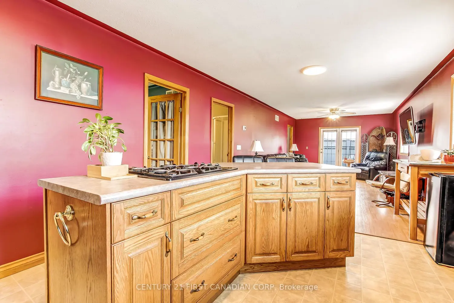 114 Connaught Avenue photo 4