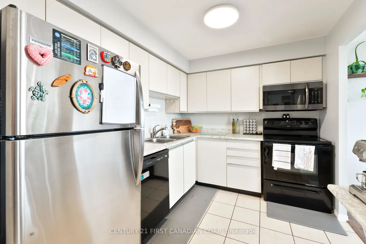 127 Belmont Drive 801 photo 4