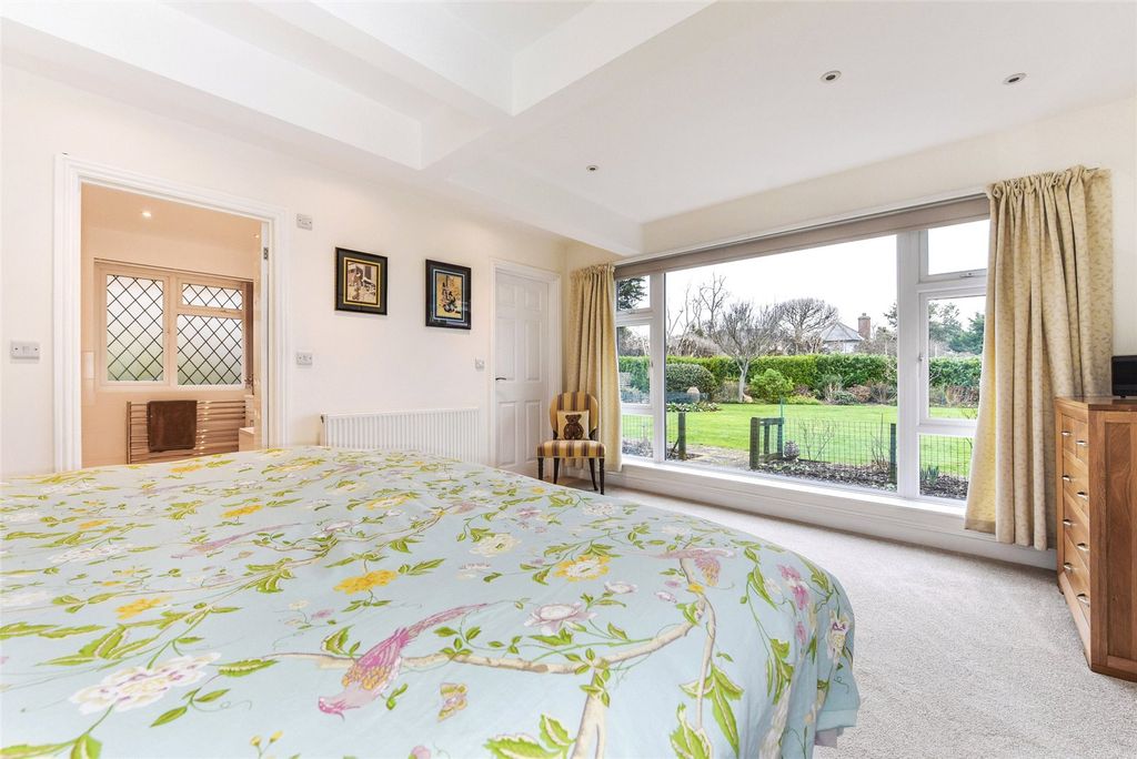 Additional image 11 of 4 bed detached house for saleOrchard Road, Hayling Island, Hampshire PO11