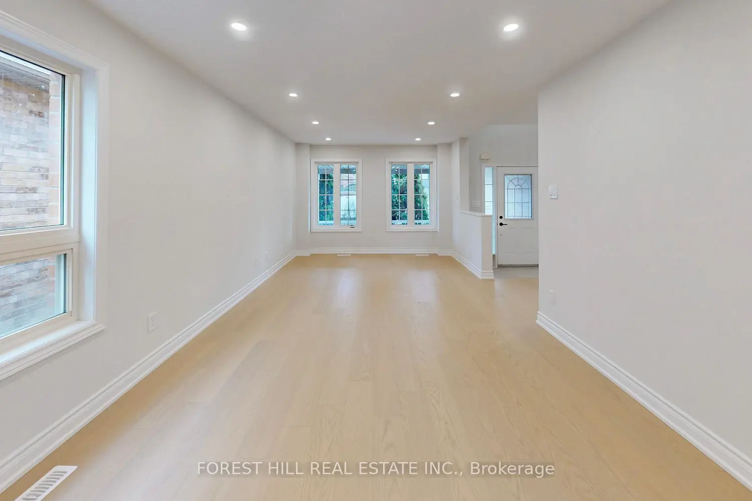 10 Reddenhurst Crescent photo 2