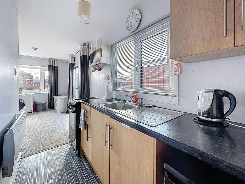 Additional image 5 of 1 bed mobile/park home for saleCliff Road, Hornsea HU18