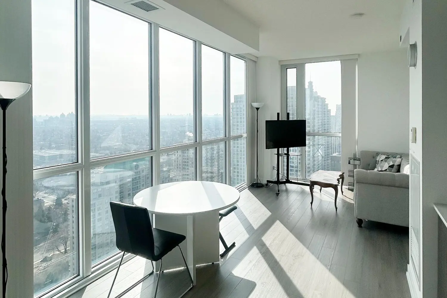 5180 Yonge Street 2706