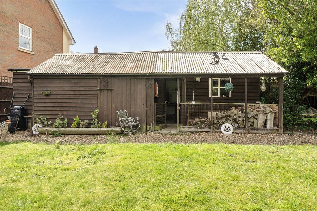 Additional image 24 of 4 bed detached house for saleLondon Road, Hook, Hampshire RG27