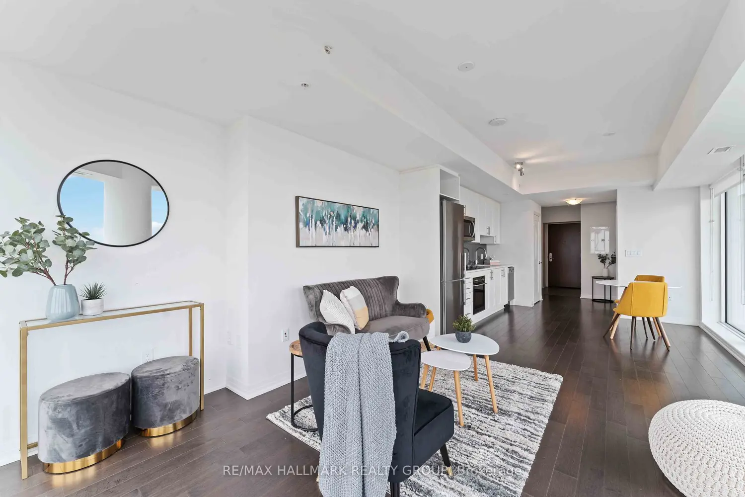 Additional image 3 of 805 Carling Avenue 3108
