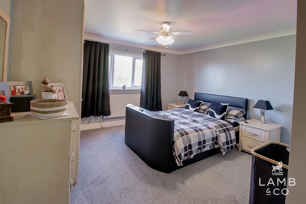 Additional image 30 of 5 bed detached house for saleFronks Road, Dovercourt CO12