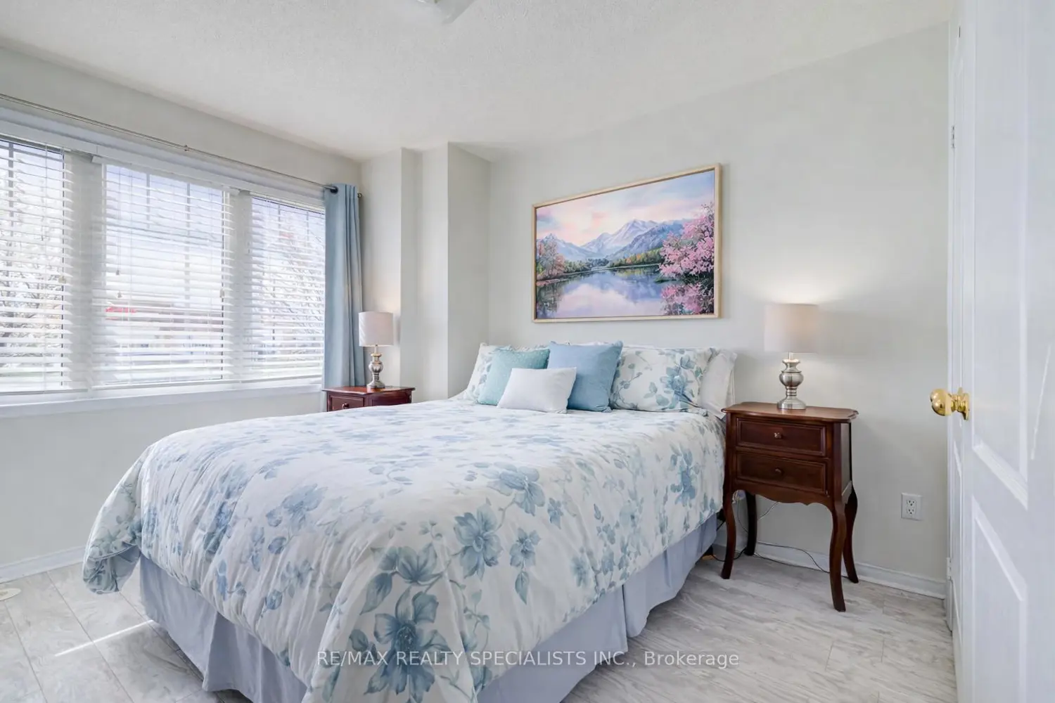 3975 Eglinton Avenue 16 photo 5