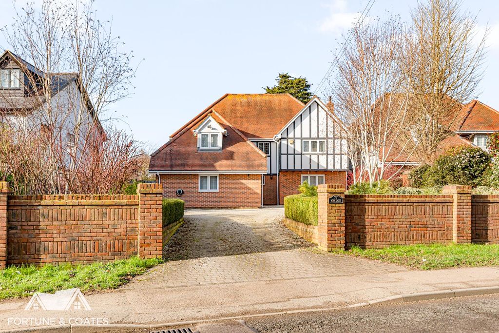 6 bed detached house for saleSheering Road, Harlow CM17