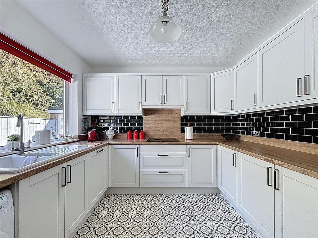 Additional image 14 of 4 bed detached bungalow for saleStrawberry Gardens, Hornsea HU18