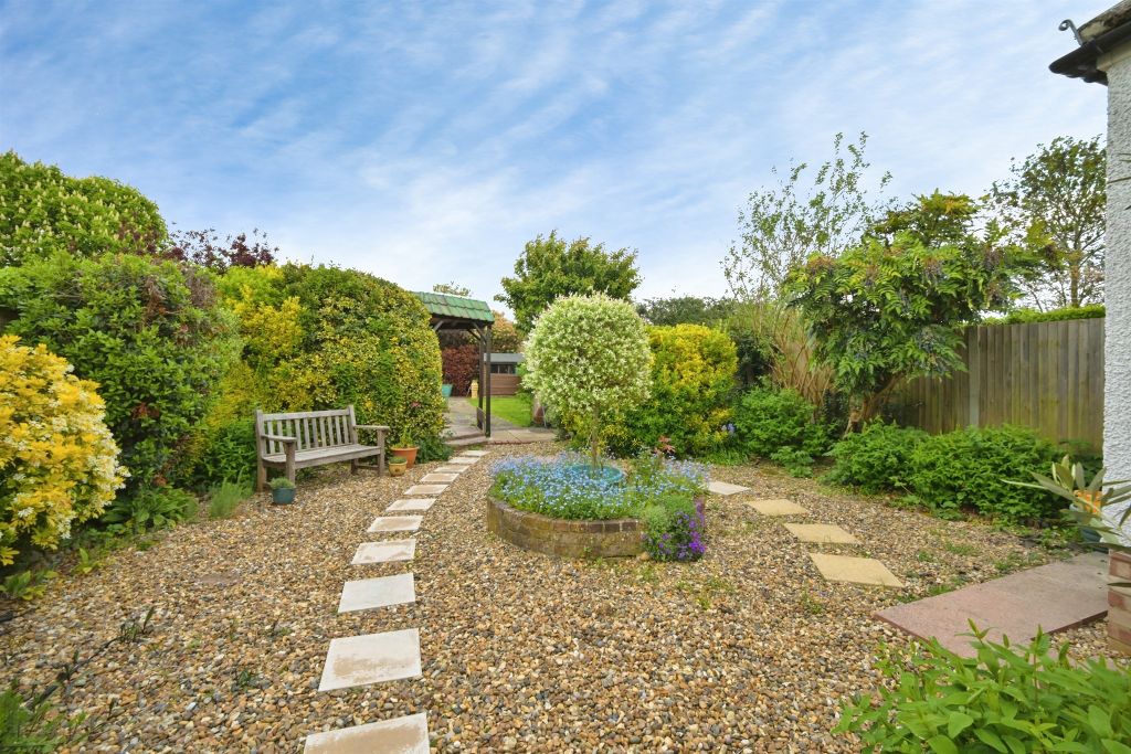 Additional image 15 of 5 bed detached bungalow for saleWare Road, Hoddesdon EN11