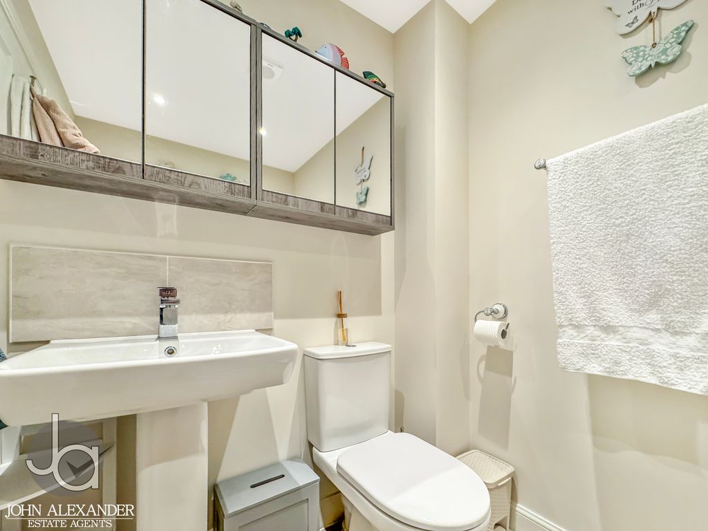Additional image 21 of 4 bed detached house for salePrimrose Avenue, Dovercourt CO12
