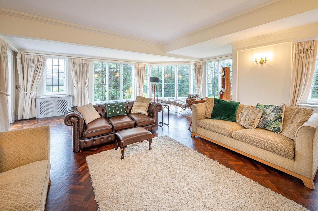 Additional image 4 of 8 bed detached house for saleHarpsden Bottom, Harpsden, Henley-On-Thames, Oxfordshire RG9