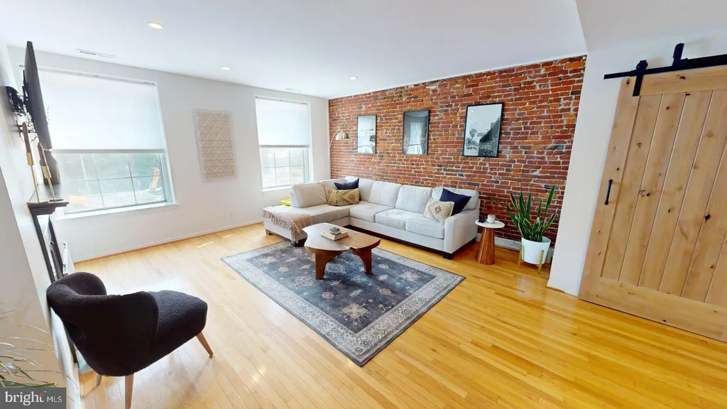 Additional image 5 of 102 Church Street Unit 304, Philadelphia, PA 19106