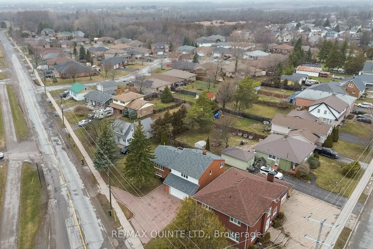 310 Bridge Street photo 4