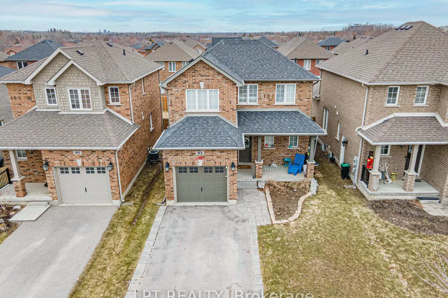 82 Nathan Crescent