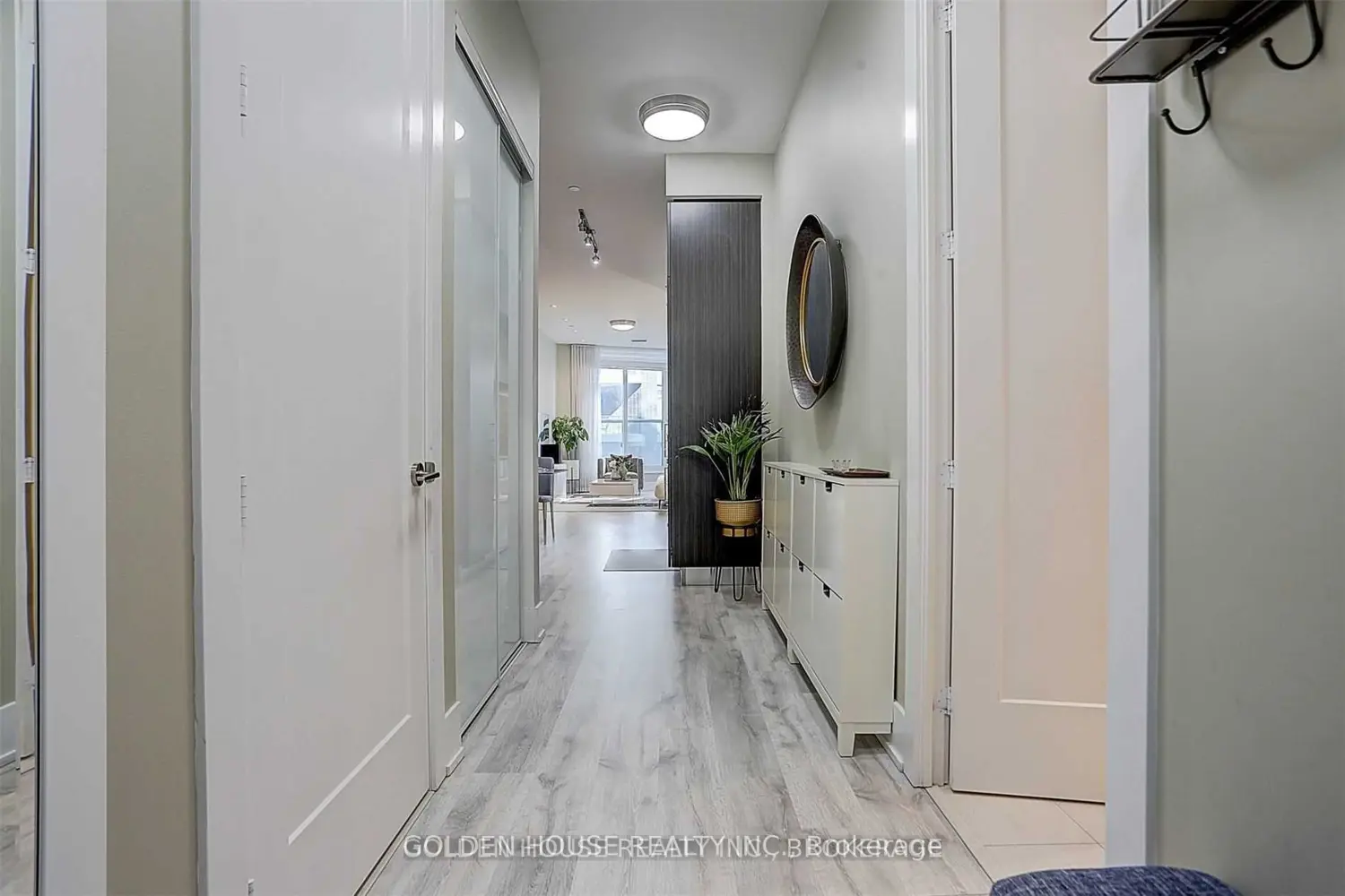 55 Merchants Wharf 211
