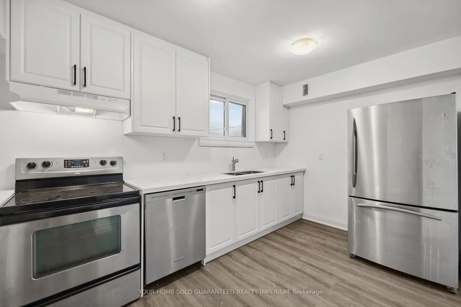 84 Taunton Road photo 2