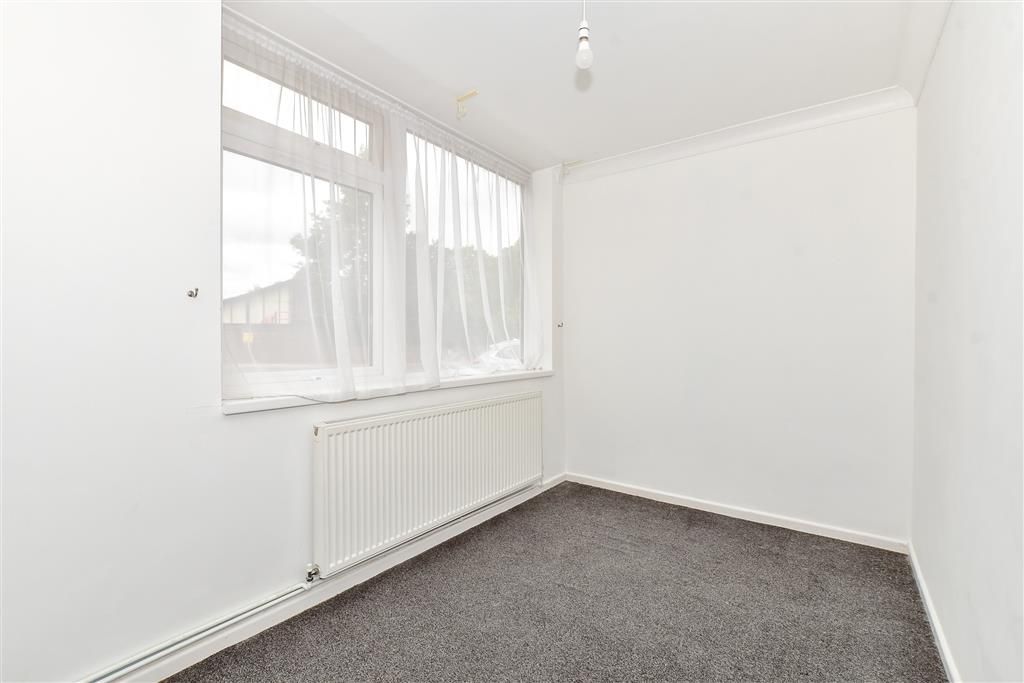 Additional image 6 of 2 bed flat for saleJuniper Square, Havant, Hampshire PO9
