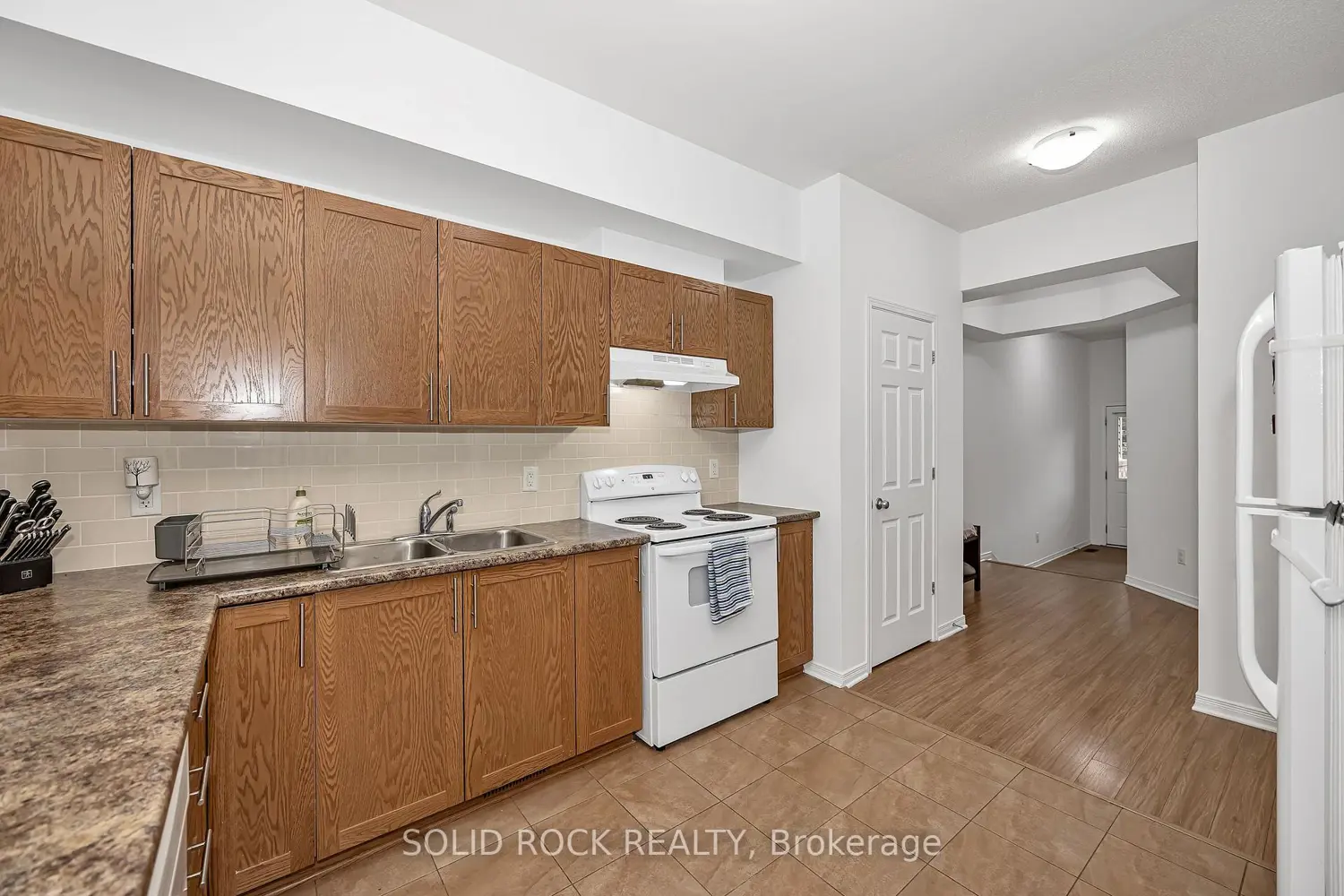 40 Gordon Ferguson Place photo 4
