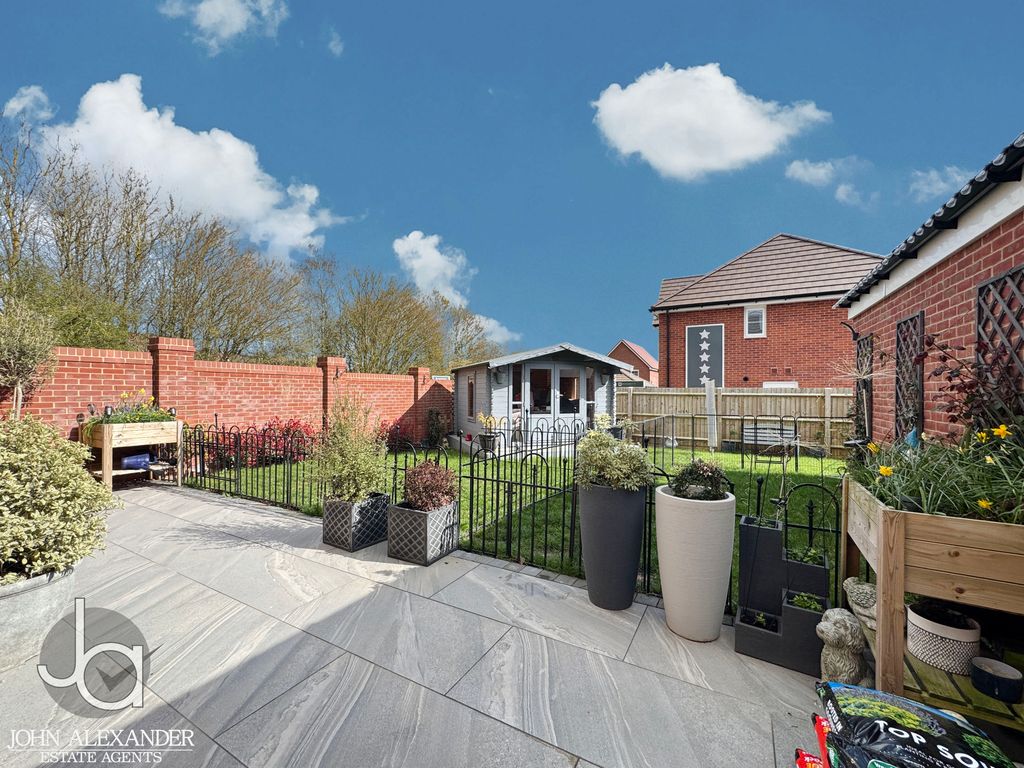 Additional image 27 of 4 bed detached house for salePrimrose Avenue, Dovercourt CO12