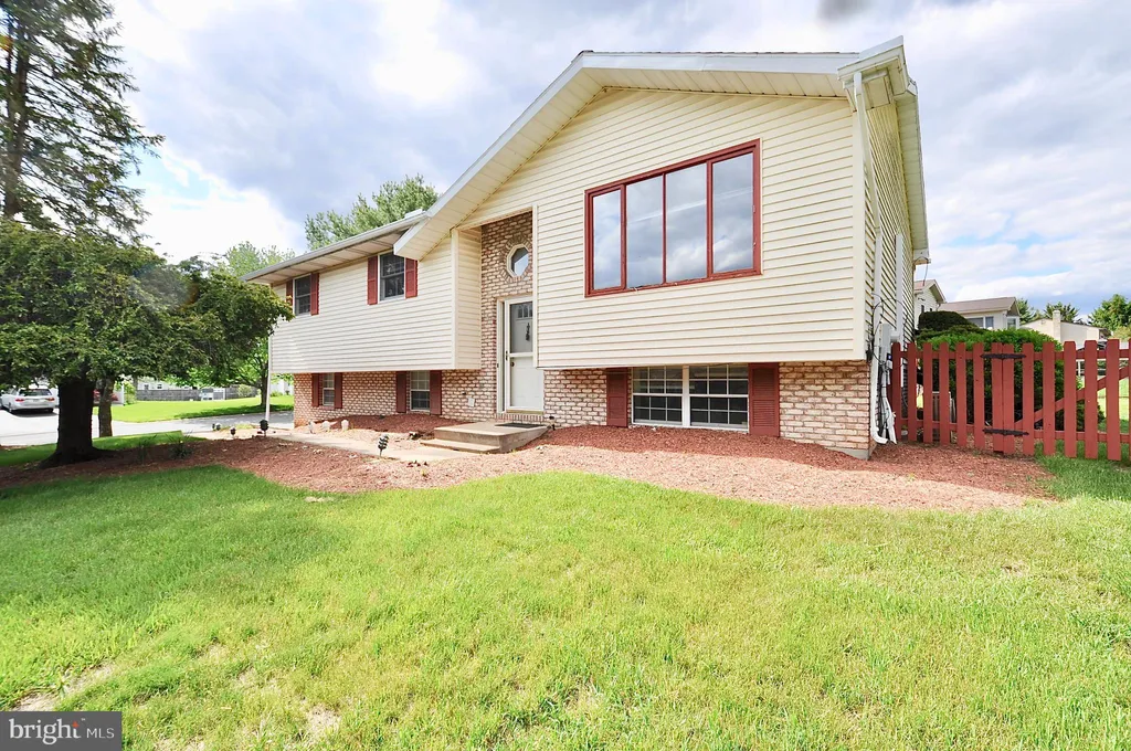 Additional image 2 of 109 Berwick Drive, Boalsburg, PA 16827