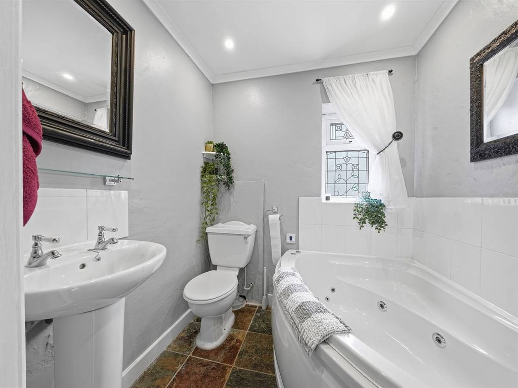 Additional image 21 of 5 bed detached bungalow for saleBullockstone Road, Herne Bay CT6
