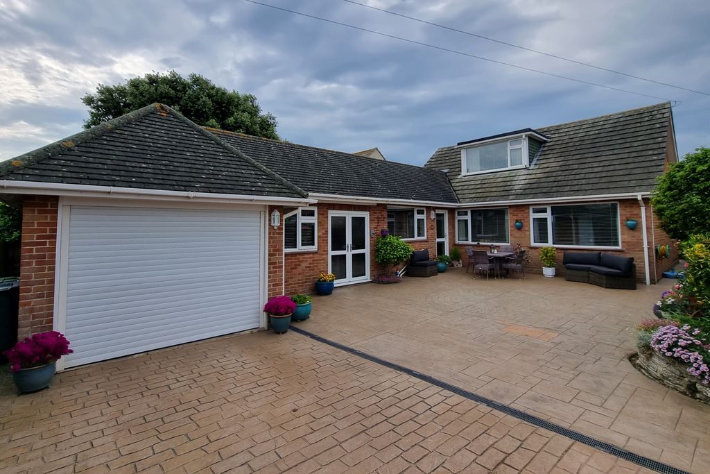 Additional image 20 of 3 bed detached house for saleHayling Island, Hampshire PO11