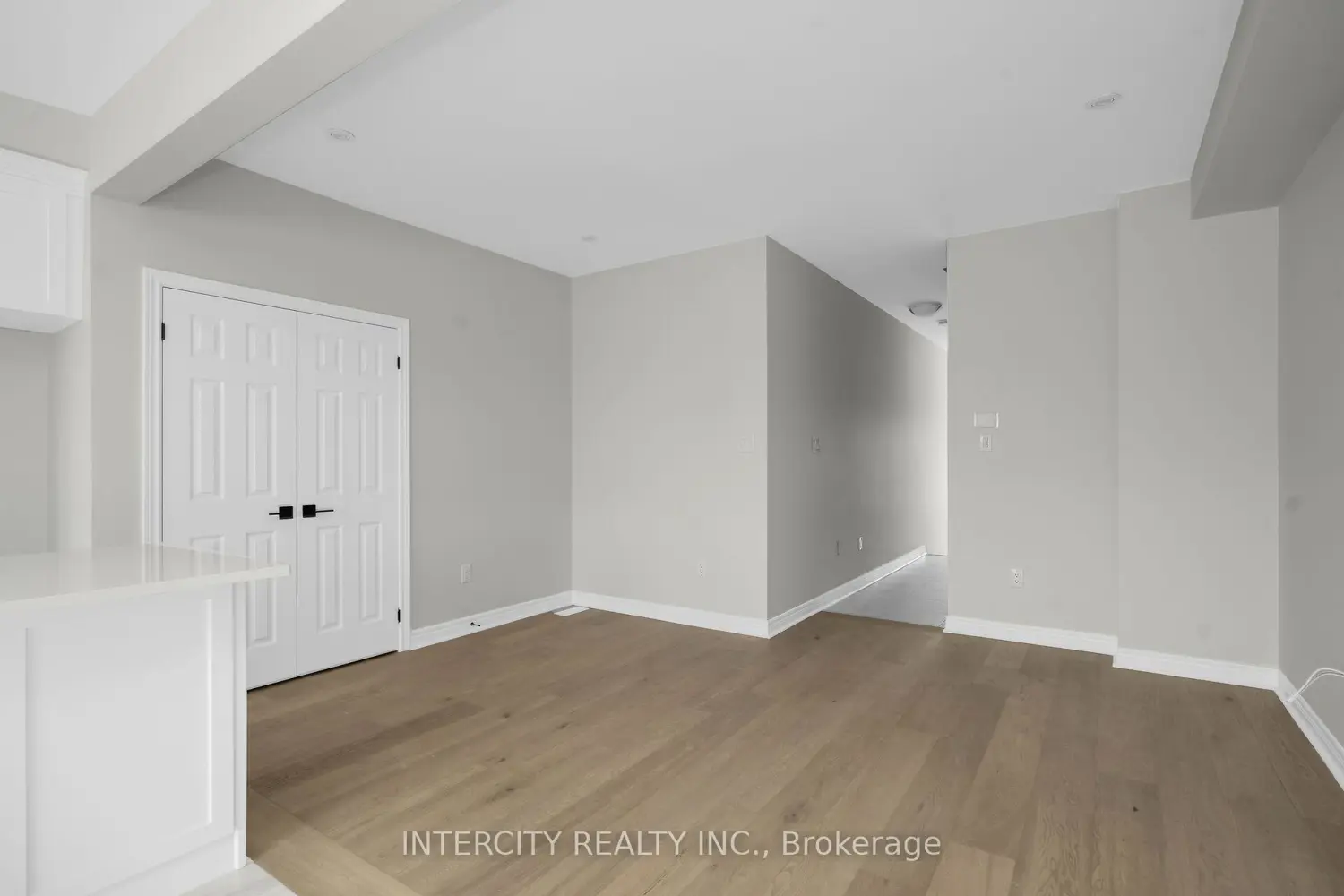 Additional image 10 of 51 Johann Drive