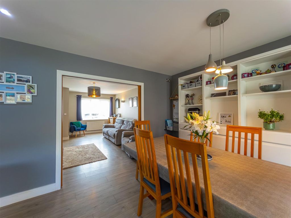 4 bed detached house for saleHellis Wartha, Helston TR13 photo 5