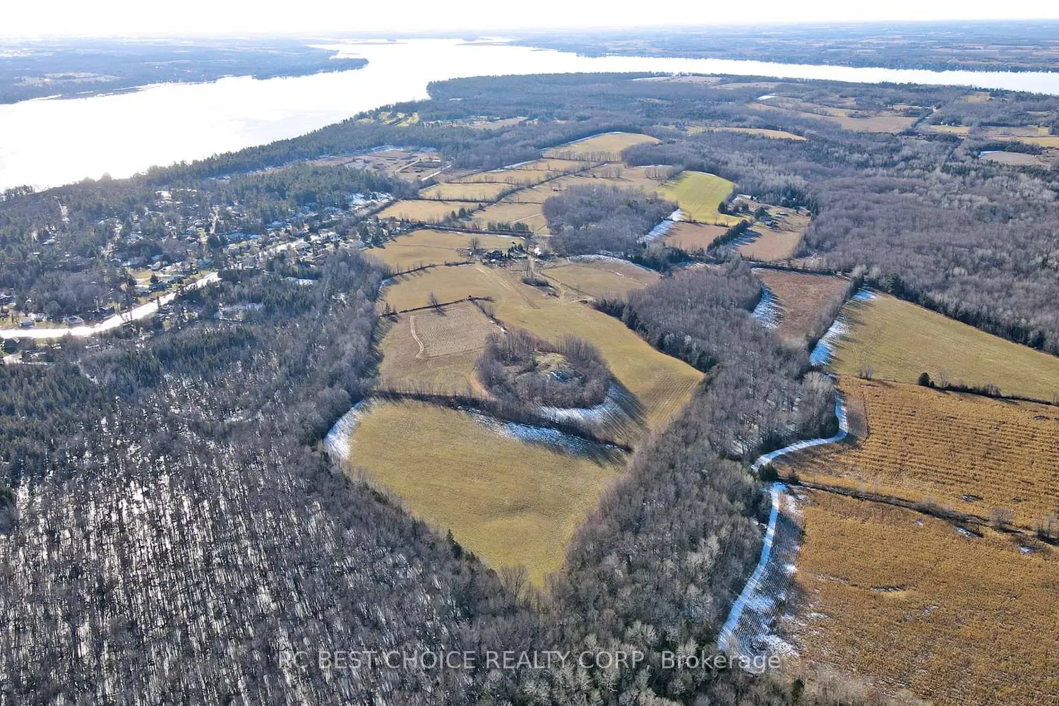 Additional image 11 of 571 Hickory Beach Road