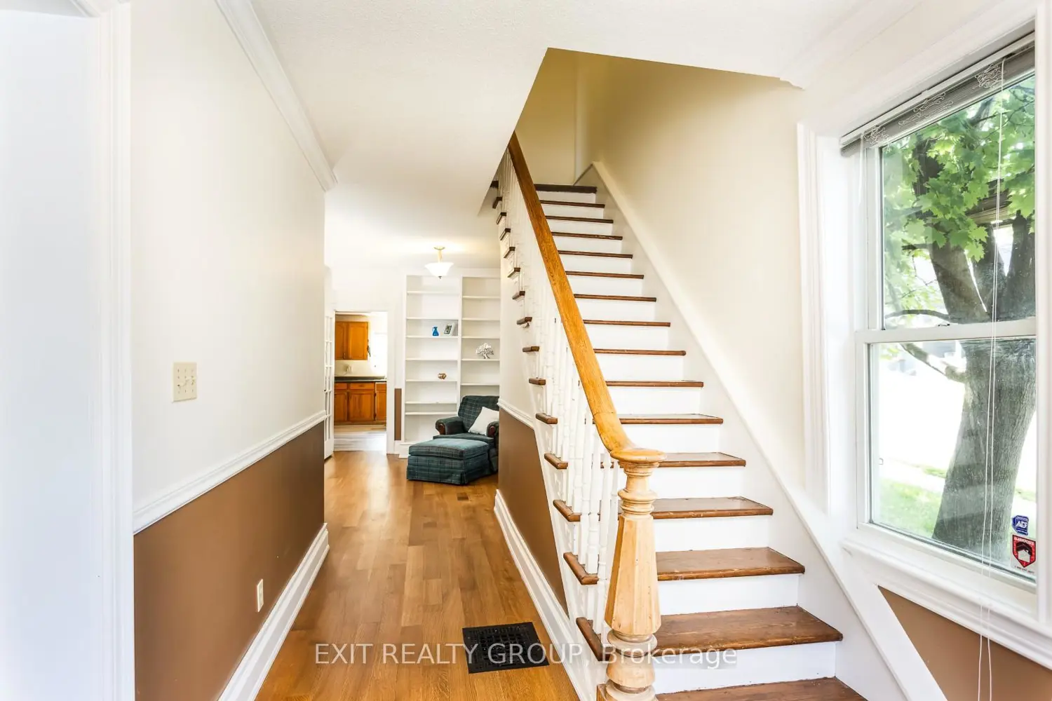 120 Lorne Avenue photo 2