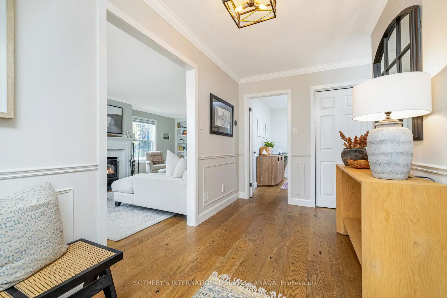 331 Wheelihan Way photo 3