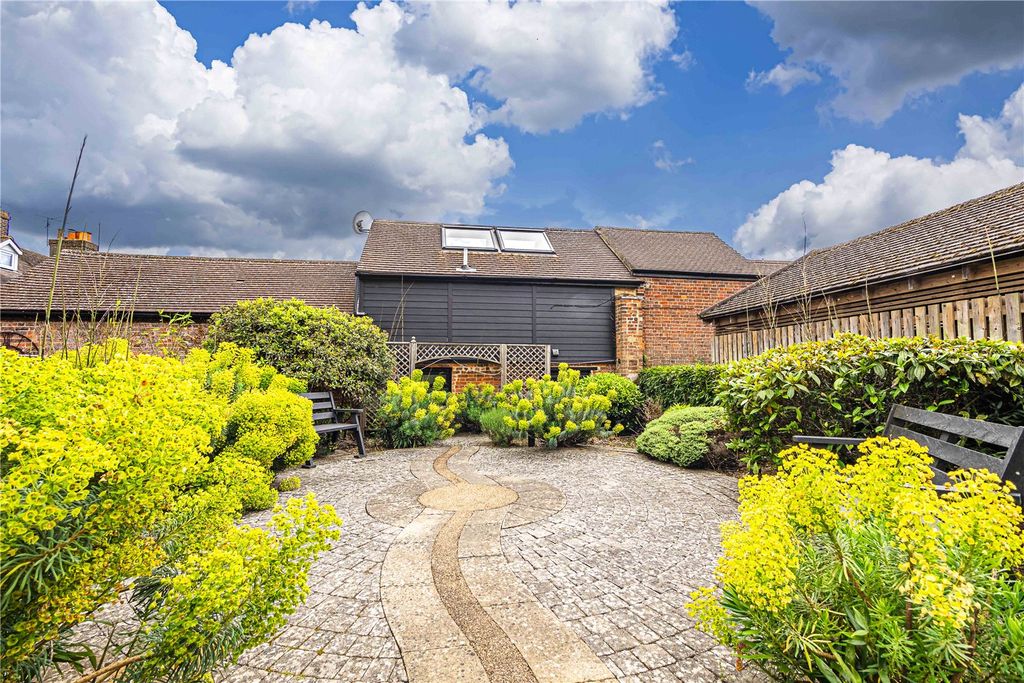 Additional image 12 of 1 bed maisonette for saleRoughdown Road, Boxmoor, Hemel Hempstead, Hertfordshire HP3