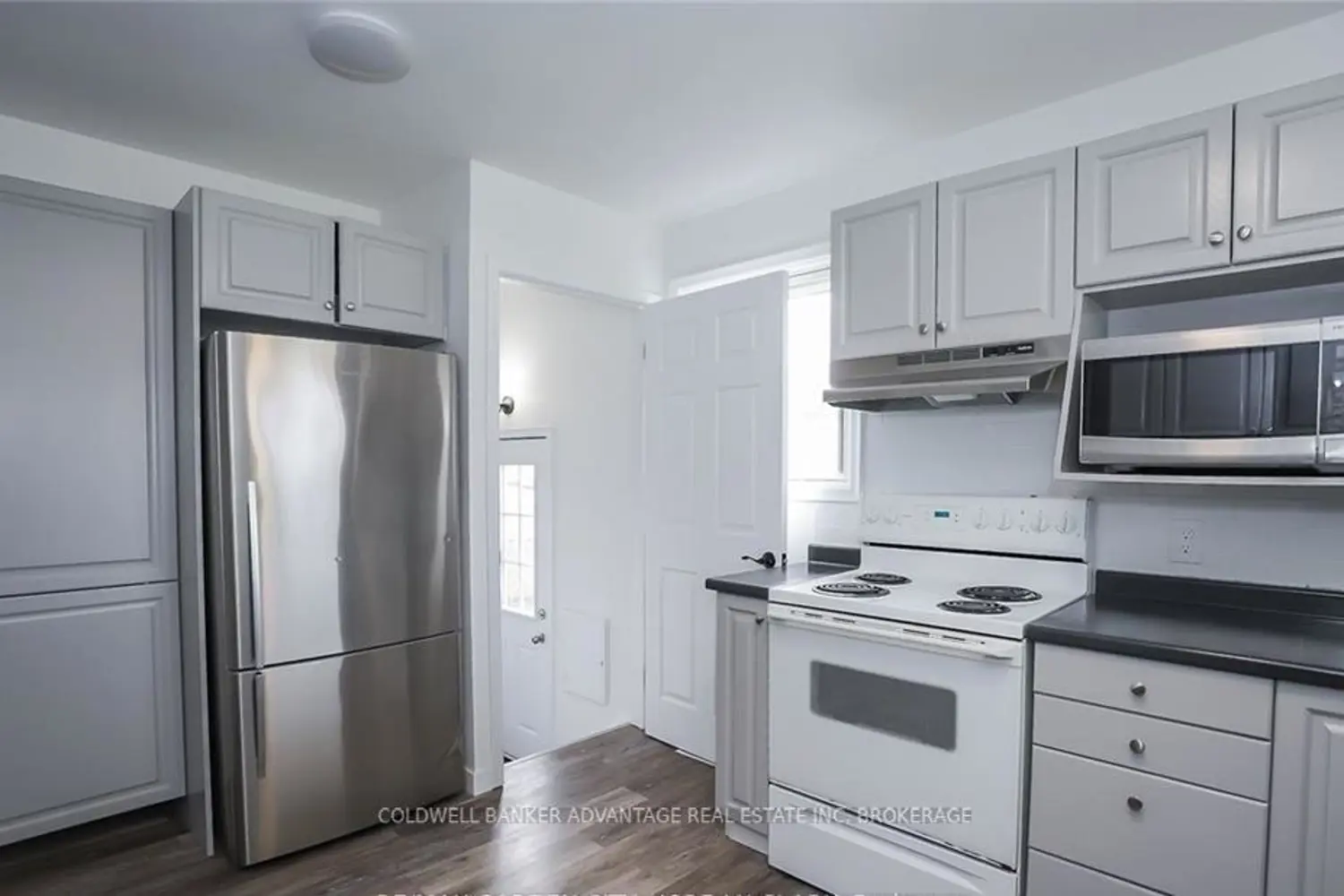 55 Kent Street photo 5