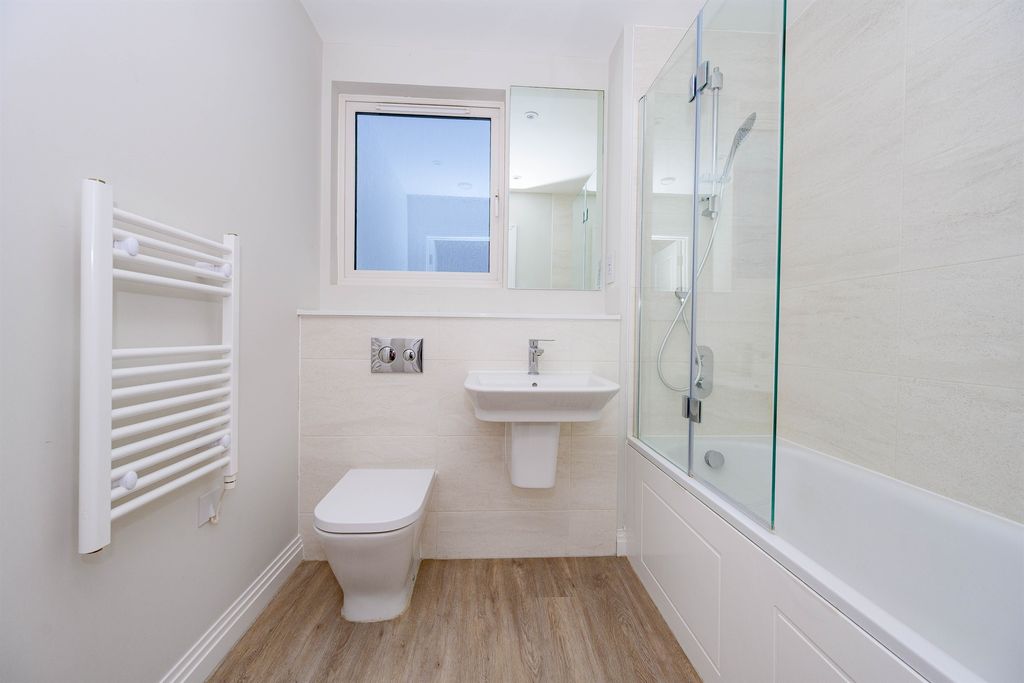 Additional image 10 of 2 bed penthouse for saleEbberns Road, Hemel Hempstead HP3