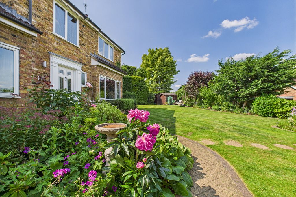 Additional image 18 of 6 bed detached house for saleAstley Road, Hemel Hempstead HP1