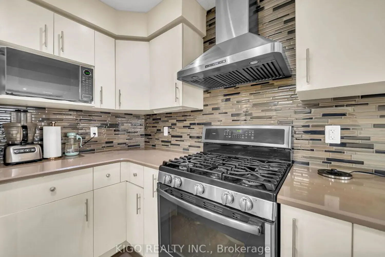 193 Mccann Street photo 5
