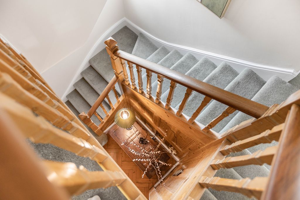 Additional image 14 of 6 bed detached house for saleMangrove Lane, Hertford, Hertfordshire SG13